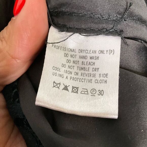 Fame and Partners Lace Corset Dress - Picture 6 of 10